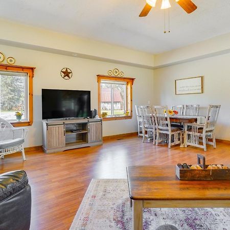 Hocking Hills Hideaway With Hot Tub And Fire Pit! Villa Logan Luaran gambar